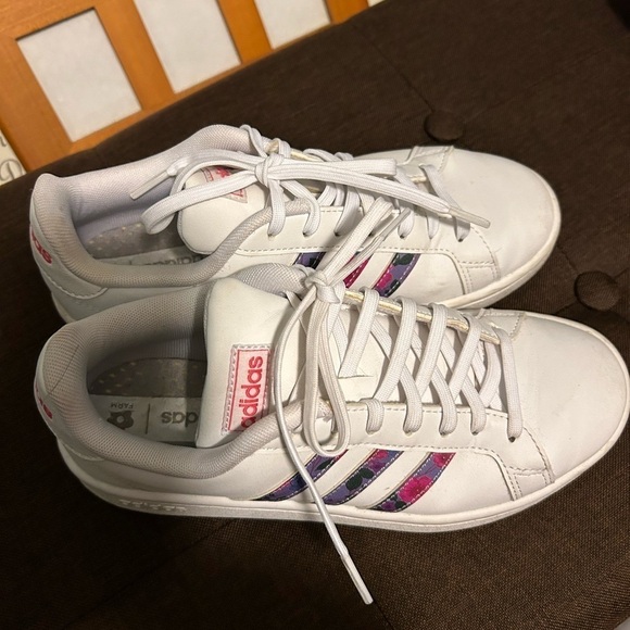 Farm Rio for Adidas Grand Court Leather Floral White Pink Women's Size 6 - Picture 3 of 8